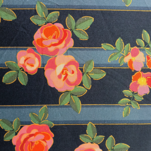 Linear Navy With Roses